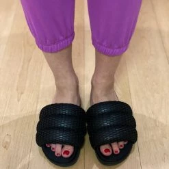 Outlet ✨ Roam Mesh Puffy Slider in Black - 👩 women 🤩 -BELLA ZOE Sales 0bc91253f6eb4525a789a69a4d880c4a 1080x